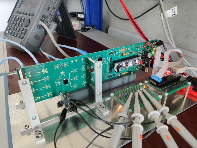 Figure 7b: Phase-gain map measurement setup, detail.